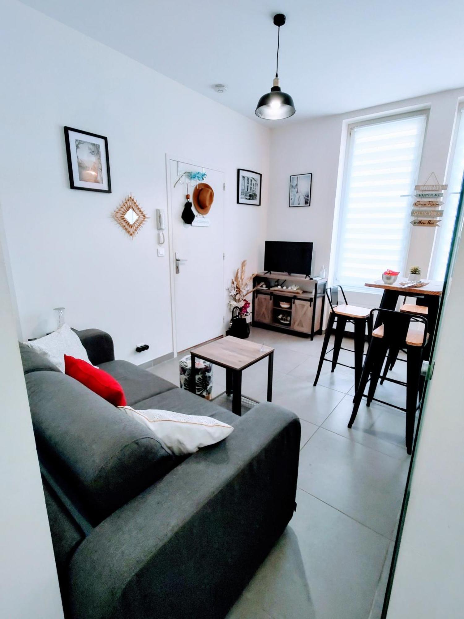 Studio Coin Nuit, Entre Plage Et Centre Marseille Kültér fotó