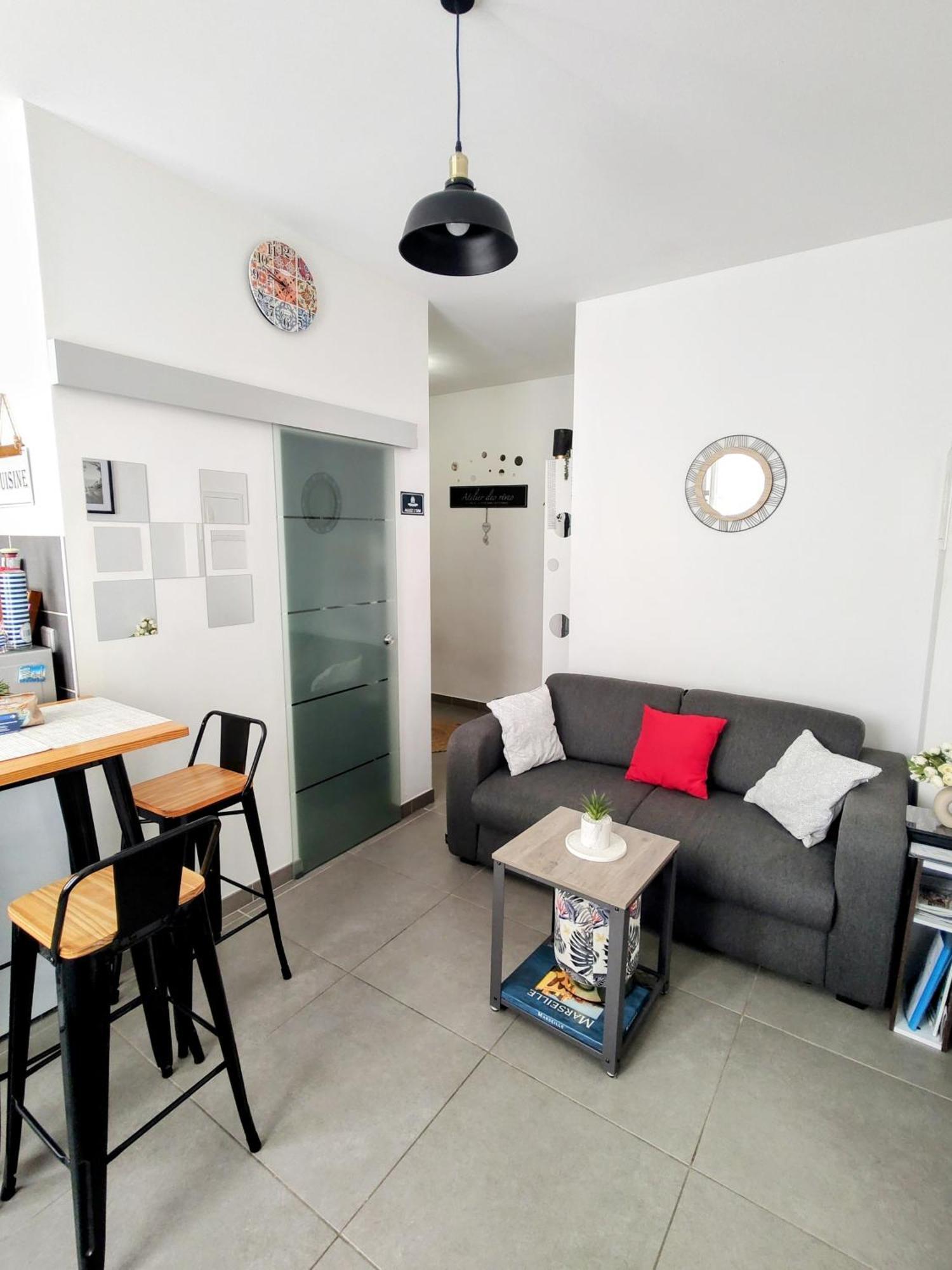Studio Coin Nuit, Entre Plage Et Centre Marseille Kültér fotó